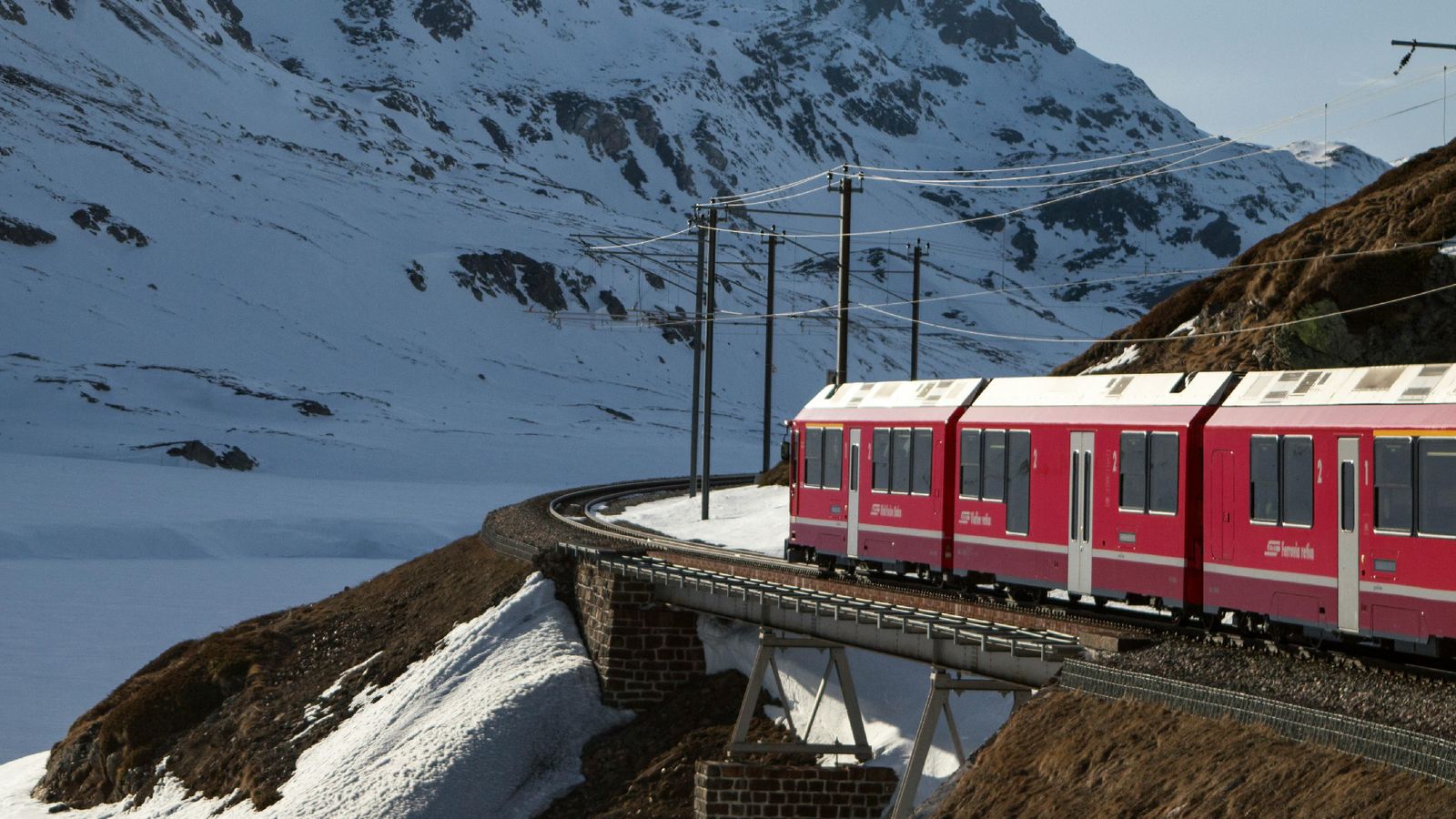 Inverno entre Lagos e Alpes