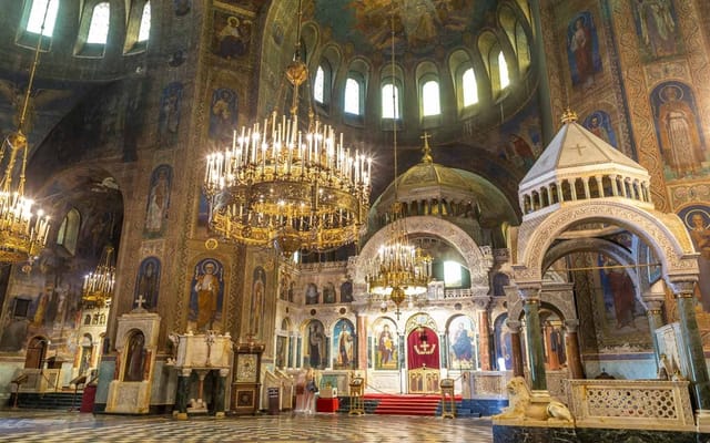 Catedral Alexander Nevsky: símbolo da fé ortodoxa nos Bálcãs
